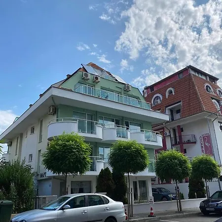 Hotel Marta Primorsko 2* プリモルスコ
