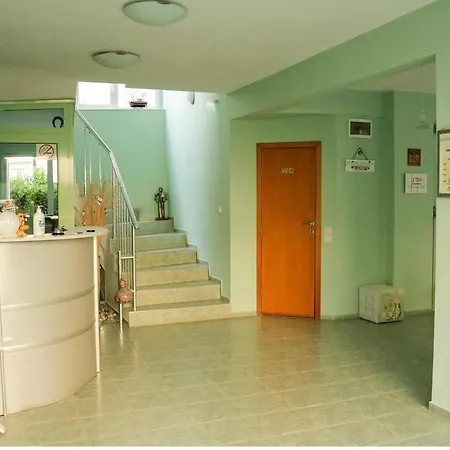 Hotel Marta Primorsko 2* プリモルスコ