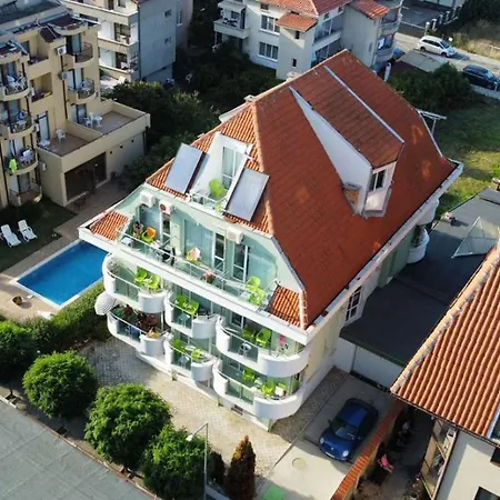 Hotel Marta Primorsko プリモルスコ